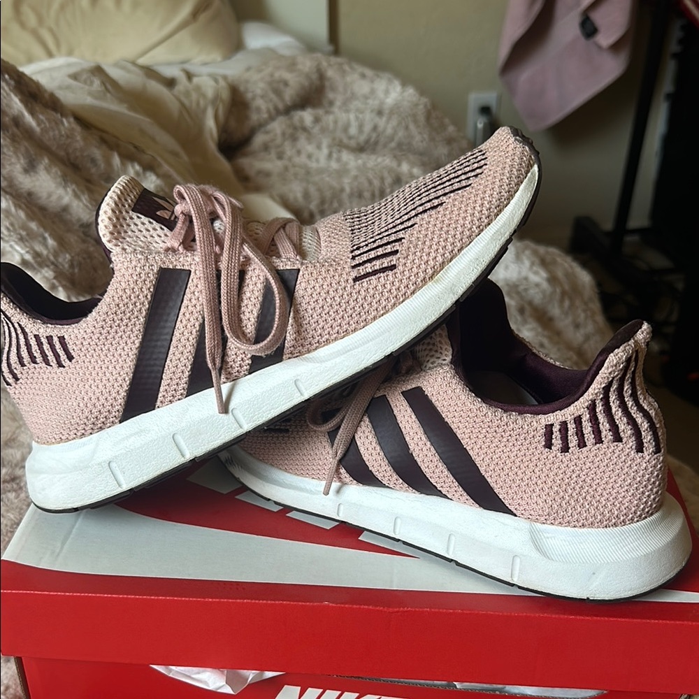 Adidas Women's Swift Run 1.0 Pink Sneakers